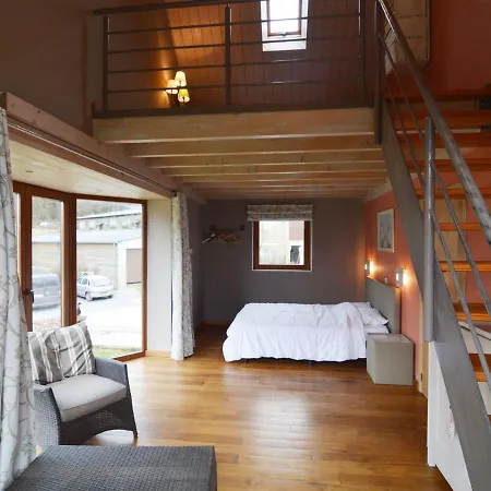 Stunning Holiday Home With Sauna In Neufchateau * Semel