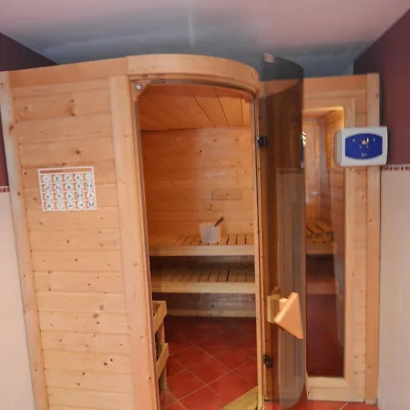 Ferienhaus Stunning Holiday Home With Sauna In Neufchateau *